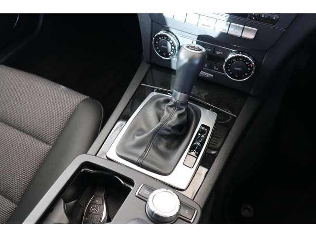 メルセデスベンツ Ｃクラス Ｃ１８０　アバンギャルド H25年 (近畿) 99