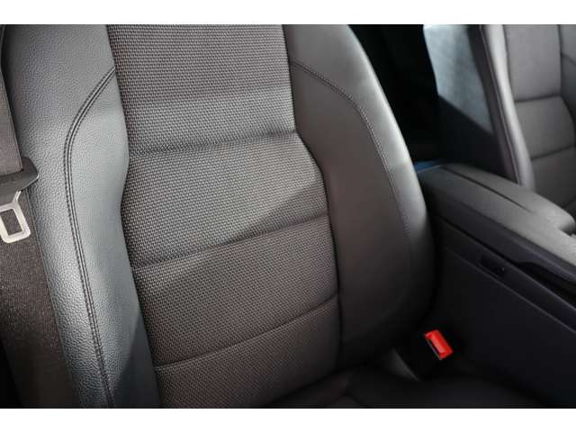 メルセデスベンツ Ｃクラス Ｃ１８０　アバンギャルド H25年 (近畿) 99