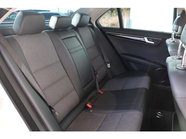 メルセデスベンツ Ｃクラス Ｃ１８０　アバンギャルド H25年 (近畿) 99