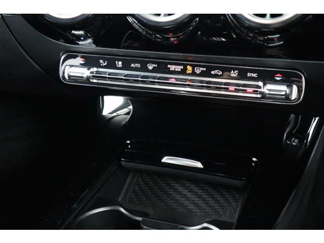 メルセデスベンツ ＣＬＡクラス ＣＬＡ２００Ｄ ＡＭＧライン ディーゼルターボ R1年 (近畿) 99