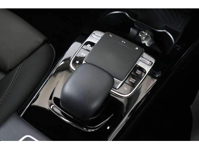 メルセデスベンツ ＣＬＡクラス ＣＬＡ２００Ｄ ＡＭＧライン ディーゼルターボ R1年 (近畿) 99