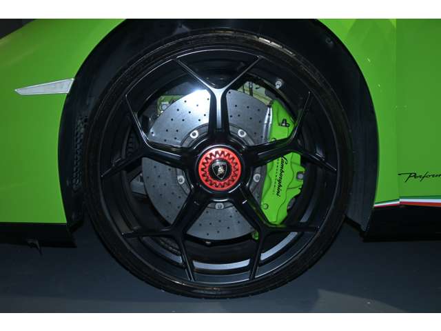 ランボルギーニ ウラカン ペルフォルマンテ （ＬＤＦ） ４ＷＤ H29年 (関東) 99