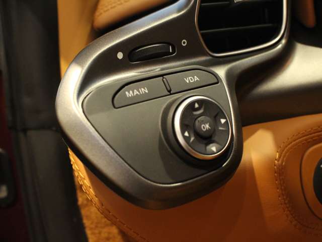 フェラーリ ４５８イタリア Ｆ１ ＤＣＴ H22年 (関東) 99