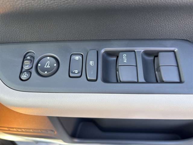 ホンダ フリード　ハイブリッド １．５ Ｅ：ＨＥＶ エアー R6年 (近畿) 99