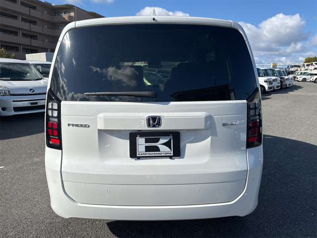 ホンダ フリード　ハイブリッド １．５ Ｅ：ＨＥＶ エアー R6年 (近畿) 99