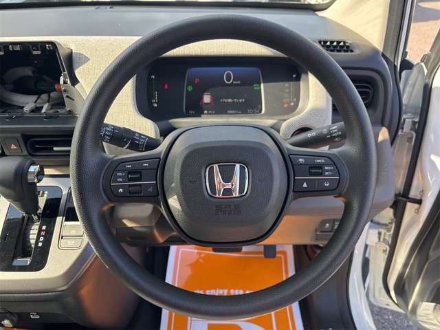 ホンダ フリード　ハイブリッド １．５ Ｅ：ＨＥＶ エアー R6年 (近畿) 99