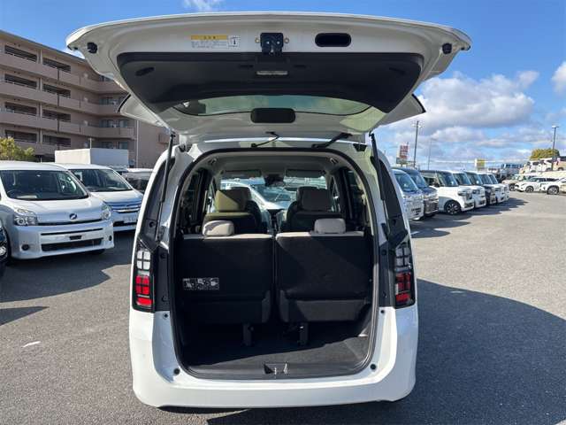 ホンダ フリード　ハイブリッド １．５ Ｅ：ＨＥＶ エアー R6年 (近畿) 99