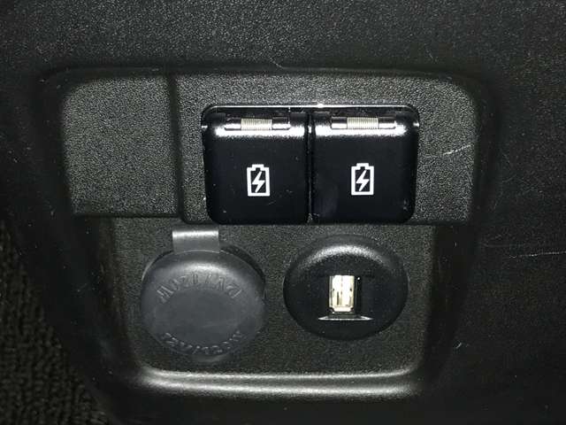 スズキ スペーシア ６６０ ギア ハイブリッド ＸＺ ４ＷＤ R5年 (北海道) 99