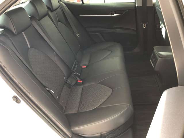 トヨタ カムリ ２．５ ＷＳ レザーパッケージ Ｅ－ＦＯＵＲ ４ＷＤ R3年 (北海道) 99