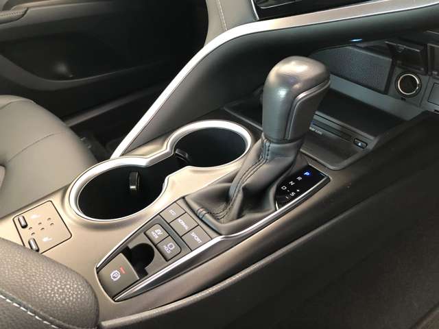 トヨタ カムリ ２．５ ＷＳ レザーパッケージ Ｅ－ＦＯＵＲ ４ＷＤ R3年 (北海道) 99