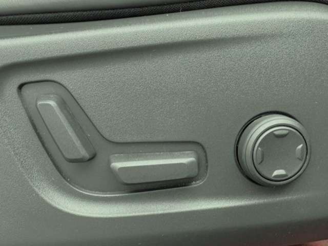 ボルボ ＸＣ４０ Ｔ４ ＡＷＤ インスクリプション ４ＷＤ R1年 (東北) 99