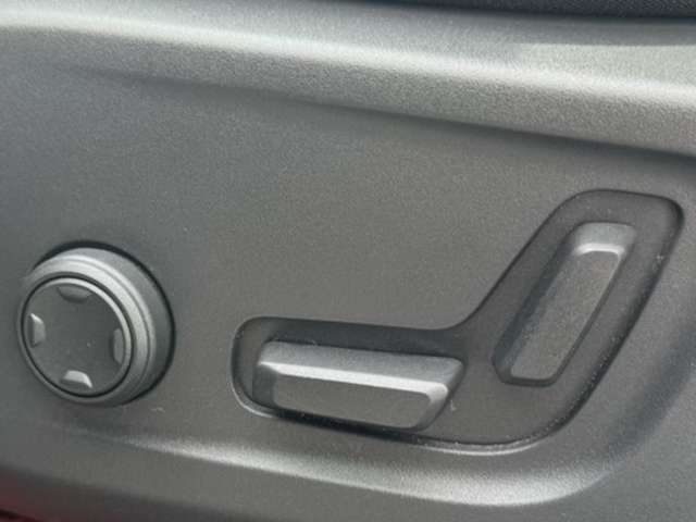 ボルボ ＸＣ４０ Ｔ４ ＡＷＤ インスクリプション ４ＷＤ R1年 (東北) 99