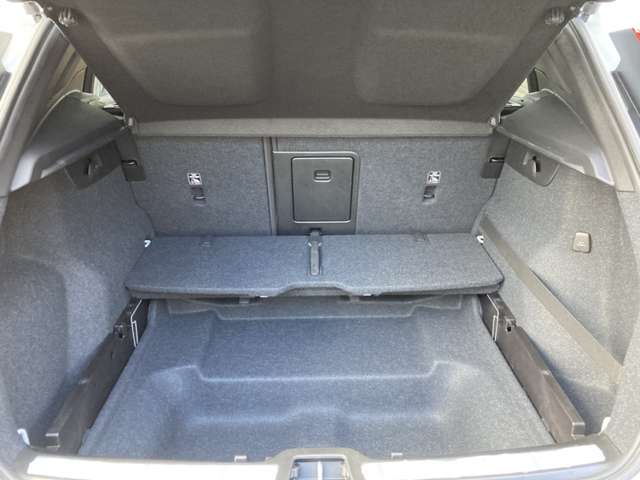 ボルボ ＸＣ４０ Ｔ４ ＡＷＤ インスクリプション ４ＷＤ R1年 (東北) 99