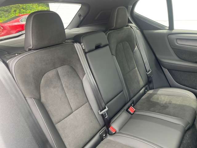 ボルボ ＸＣ４０リチャージ アルティメット シングルモーター R5年 (東北) 99