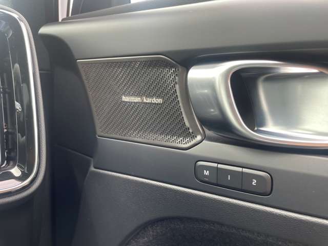 ボルボ ＸＣ４０リチャージ アルティメット シングルモーター R5年 (東北) 99