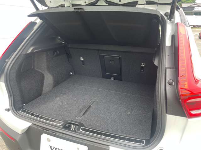 ボルボ ＸＣ４０リチャージ アルティメット シングルモーター R5年 (東北) 99