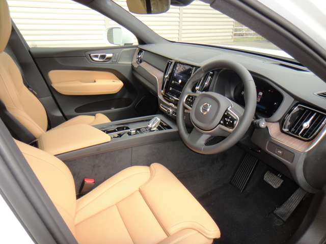 ボルボ ＸＣ６０ リチャージ アルティメット Ｔ６ ＡＷＤ プラグイン ハイブリッド ４ＷＤ R6年 (東北) 99