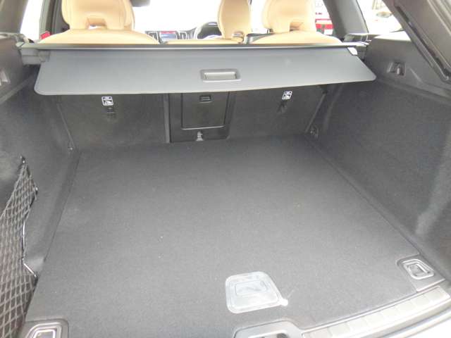 ボルボ ＸＣ６０ リチャージ アルティメット Ｔ６ ＡＷＤ プラグイン ハイブリッド ４ＷＤ R6年 (東北) 99