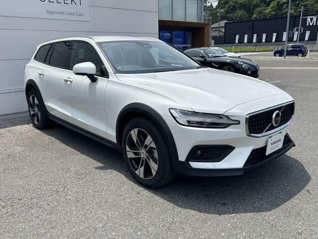ボルボ Ｖ６０クロスカントリー プラス Ｂ５ ＡＷＤ ４ＷＤ R6年 (東北) 99
