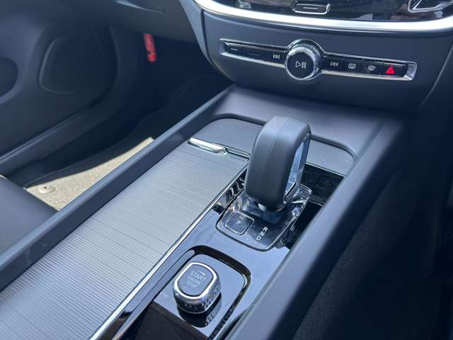 ボルボ Ｖ６０クロスカントリー プラス Ｂ５ ＡＷＤ ４ＷＤ R6年 (東北) 99