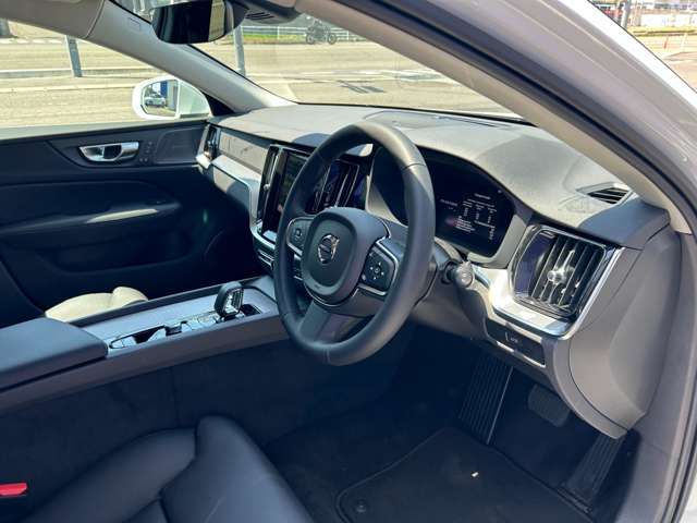 ボルボ Ｖ６０クロスカントリー プラス Ｂ５ ＡＷＤ ４ＷＤ R6年 (東北) 99