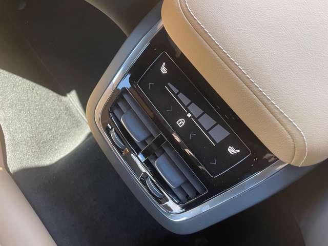 ボルボ Ｖ６０ アルティメット　Ｂ４ R6年 (東北) 99