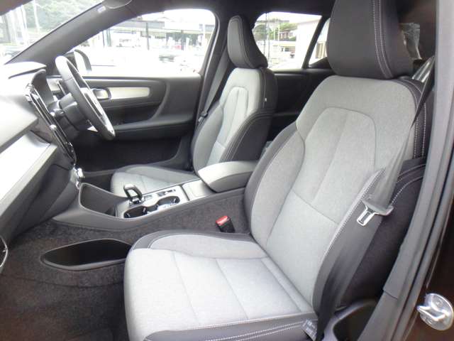 ボルボ ＸＣ４０ プラス Ｂ４ ＡＷＤ ４ＷＤ R5年 (東北) 99