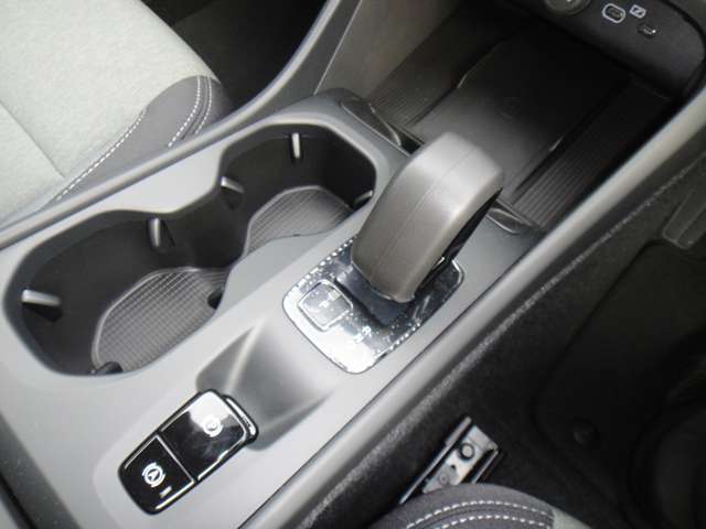 ボルボ ＸＣ４０ プラス Ｂ４ ＡＷＤ ４ＷＤ R5年 (東北) 99