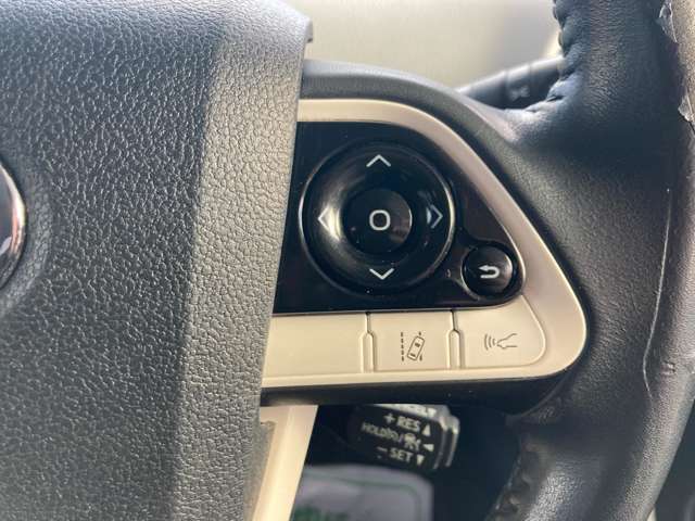 トヨタ プリウス １．８ Ｓ セーフティ プラス Ｅ－ＦＯＵＲ ４ＷＤ H29年 (東北) 99