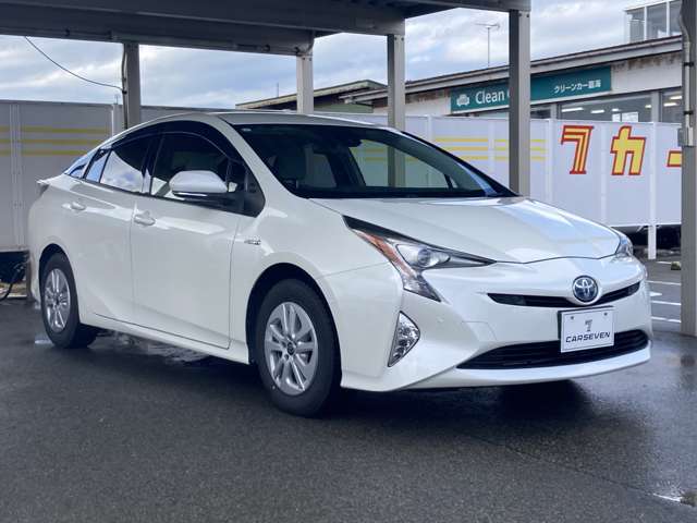 トヨタ プリウス １．８ Ｓ セーフティ プラス Ｅ－ＦＯＵＲ ４ＷＤ H29年 (東北) 99