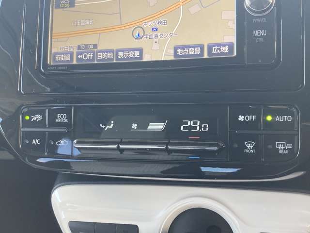 トヨタ プリウス １．８ Ｓ セーフティ プラス Ｅ－ＦＯＵＲ ４ＷＤ H29年 (東北) 99