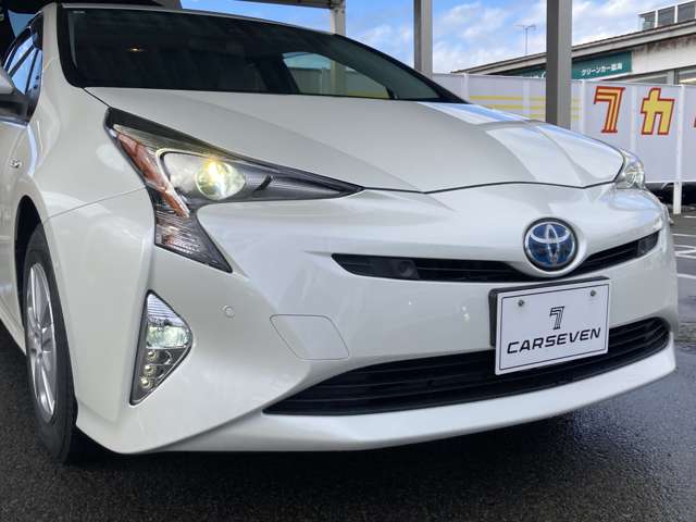 トヨタ プリウス １．８ Ｓ セーフティ プラス Ｅ－ＦＯＵＲ ４ＷＤ H29年 (東北) 99