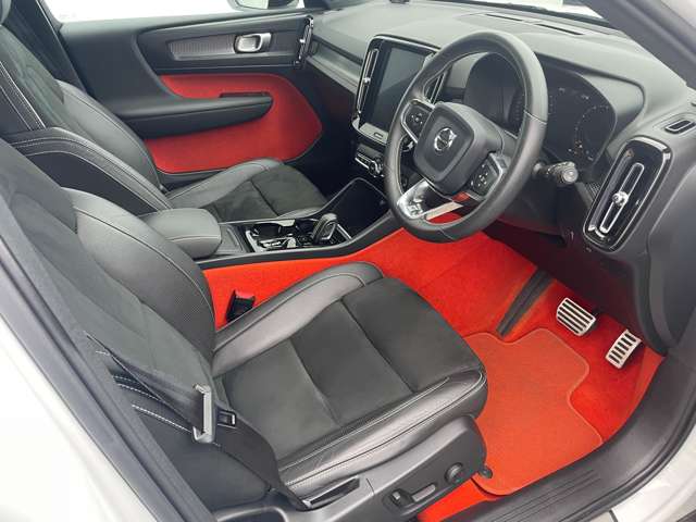 ボルボ ＸＣ４０ Ｔ４ ＡＷＤ Ｒデザイン ４ＷＤ H30年 (東北) 99