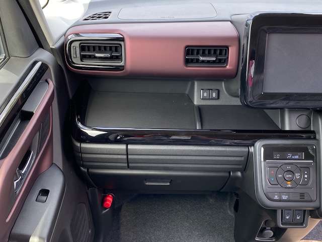 スズキ スペーシア　ギア ６６０ カスタム ハイブリッド ＸＳターボ ４ＷＤ R6年 (東北) 99