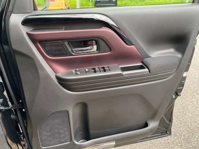 スズキ スペーシア　ギア ６６０ カスタム ハイブリッド ＸＳターボ ４ＷＤ R6年 (東北) 99