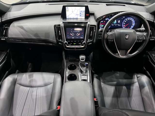 トヨタ クラウン　ハイブリッド ハイブリッド ２．５ Ｇ H30年 (関東) 99