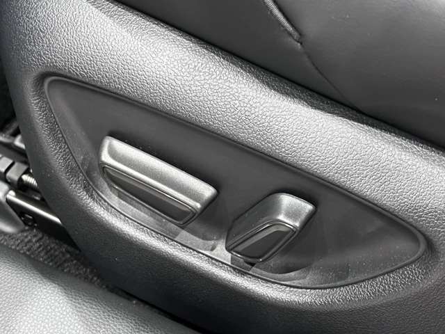 トヨタ クラウン　ハイブリッド ハイブリッド ２．５ Ｇ H30年 (関東) 99