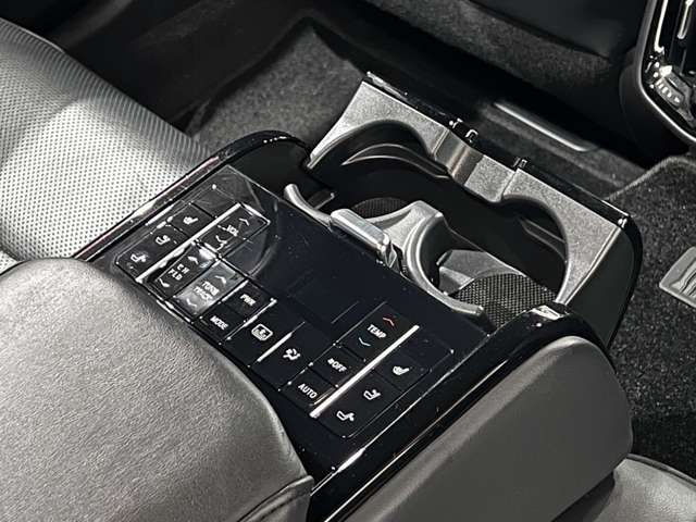 トヨタ クラウン　ハイブリッド ハイブリッド ２．５ Ｇ H30年 (関東) 99