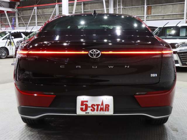 トヨタ クラウン　クロスオーバー　ハイブリッド ２．５ Ｇ アドバンスト レザー パッケージ Ｅ－ＦＯＵＲ ４ＷＤ R4年 (関東) 99