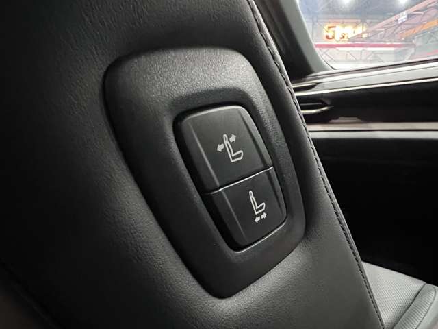 トヨタ クラウン　クロスオーバー　ハイブリッド ２．５ Ｇ アドバンスト レザー パッケージ Ｅ－ＦＯＵＲ ４ＷＤ R4年 (関東) 99