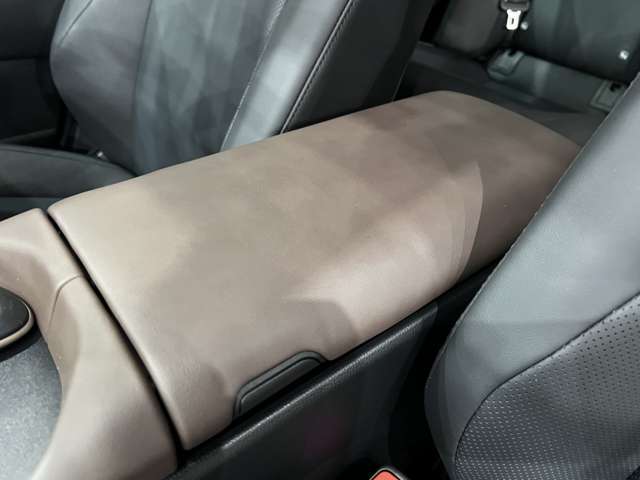 トヨタ クラウン　クロスオーバー　ハイブリッド ２．５ Ｇ アドバンスト レザー パッケージ Ｅ－ＦＯＵＲ ４ＷＤ R4年 (関東) 99