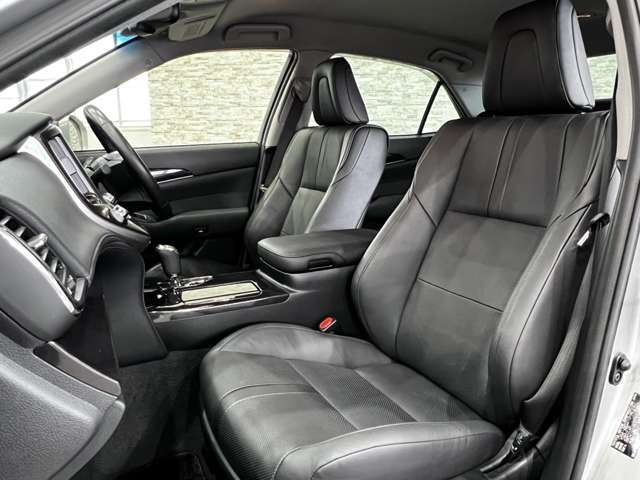 トヨタ クラウン　ハイブリッド ハイブリッド ２．５ Ｓ H25年 (関東) 99