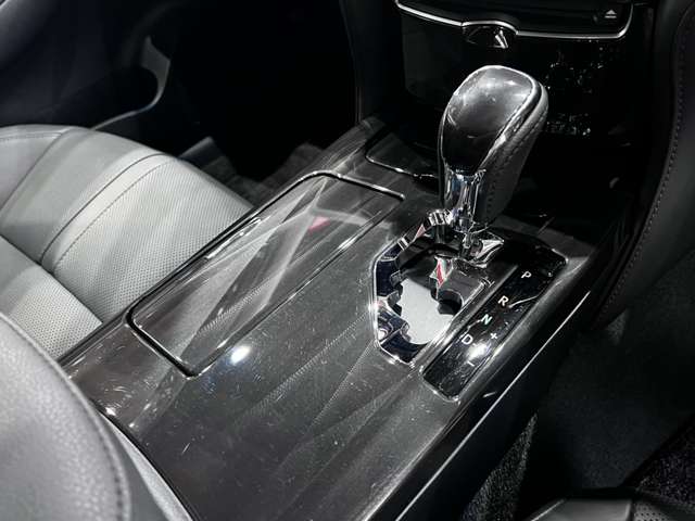 トヨタ クラウン　ハイブリッド ハイブリッド ２．５ Ｓ H25年 (関東) 99