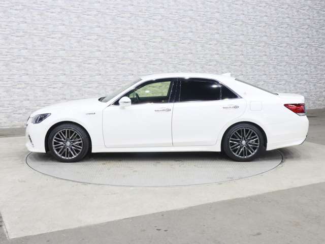 トヨタ クラウン　ハイブリッド ハイブリッド ２．５ Ｇ H28年 (関東) 99