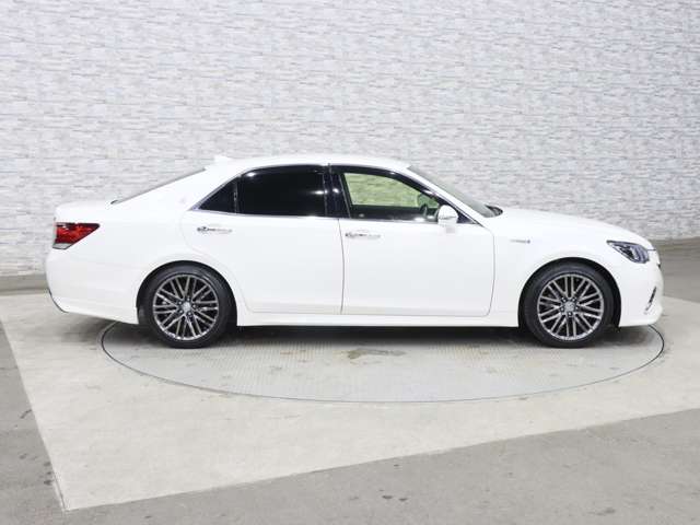 トヨタ クラウン　ハイブリッド ハイブリッド ２．５ Ｇ H28年 (関東) 99