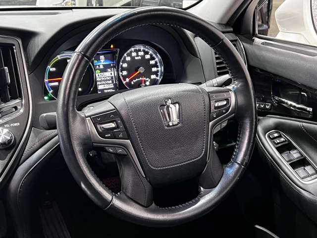 トヨタ クラウン　ハイブリッド ハイブリッド ２．５ Ｇ H28年 (関東) 99