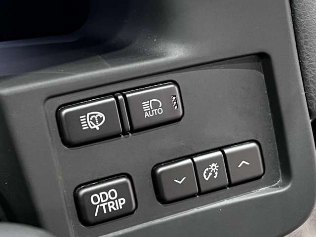 トヨタ クラウン　ハイブリッド ハイブリッド ２．５ Ｇ H28年 (関東) 99