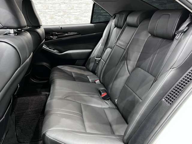 トヨタ クラウン　ハイブリッド ハイブリッド ２．５ Ｇ H28年 (関東) 99