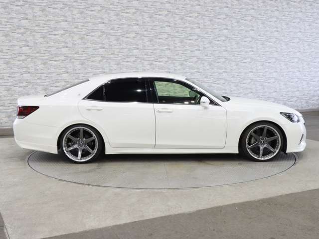 トヨタ クラウンアスリート ２．０－Ｔ H28年 (関東) 99