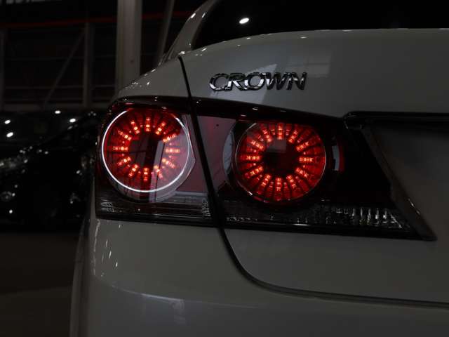 トヨタ クラウンアスリート ２．０－Ｔ H28年 (関東) 99